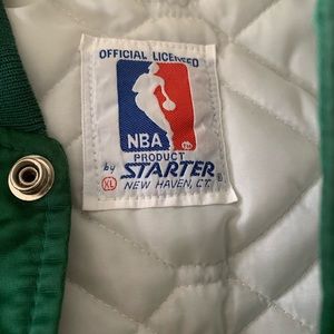 STARTER Jackets & Coats - Vintage Milwaukee Bucks Starter Jacket STARTER Jackets & Coats - Vintage Milwaukee Bucks Starter Jacket